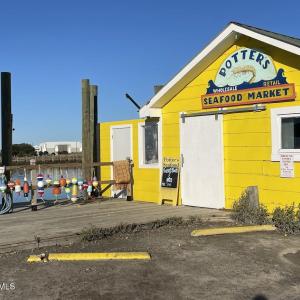 Potters Seafood Market