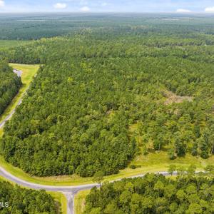 15 Paradox Point Drive, Aurora, NC 27806