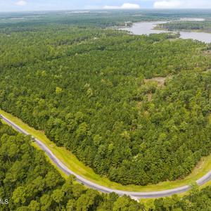 15 Paradox Point Drive, Aurora, NC 27806