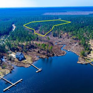 15 Paradox Point Drive, Aurora, NC 27806
