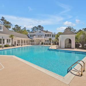 Grand Manor Clubhouse