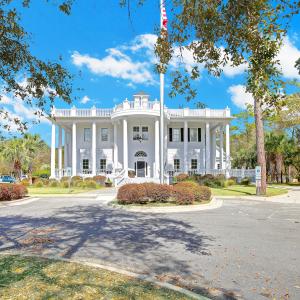 Grand Manor Clubhouse