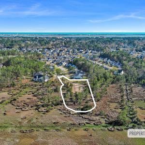 Marsh Front Property in Country Club Run