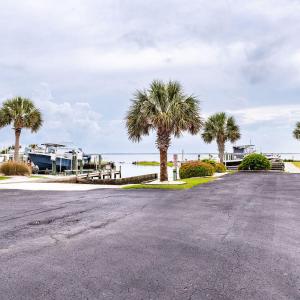 Harkers Village Marina Parking