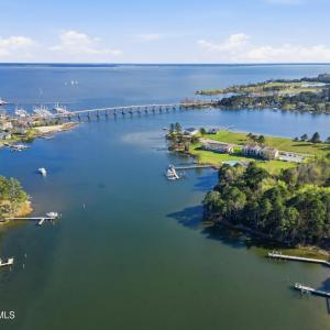 8050 Treasure Drive, Oriental, NC 28571