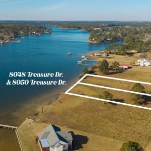 8050 Treasure Drive, Oriental, NC 28571