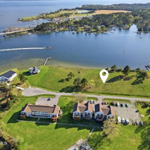 8050 Treasure Drive, Oriental, NC 28571