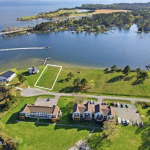 8054 Treasure Drive, Oriental, NC 28571