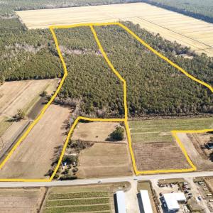 1674 & 1712 Hwy 1011674 & 1712 Hwy 101