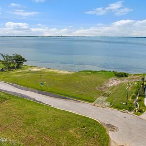 Photo #9 of 4729 Shore, Morehead City, NC 0.2 acres