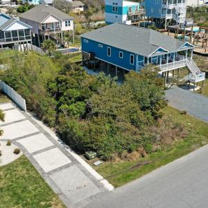 4316EDolphinDriveDrone-2