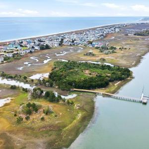 Community boat dock/pier