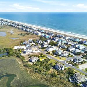 SO close to the ocean!