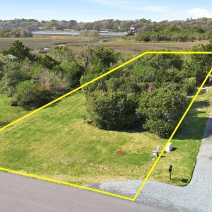 0.3 acre lot