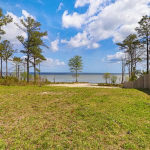 Waterfront Lot in Neuse Point East