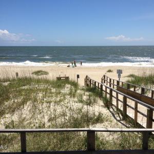 Caswell Beach minutes away