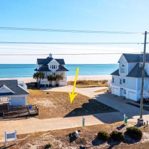 4196 Island Drive copy (1)