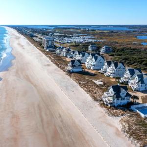 4196 Island Drive 2 copy (1)