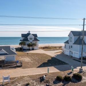 4196 Island Drive