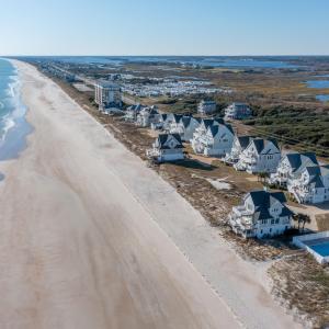 4196 Island Drive 2