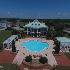 Clubhouse/pool