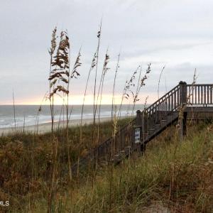 Dunes to beach