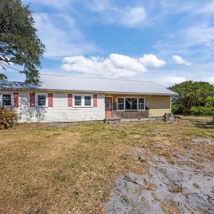 2472 Cedar Island Rd