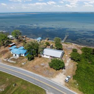 2472 Cedar Island Rd