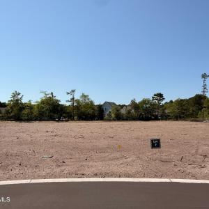 Lot 7 photo