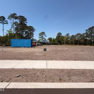 Lot 1 photo