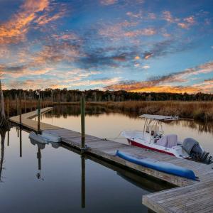 dock 2 brook