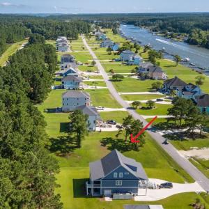 Lot 60 arial overview with water&arrow
