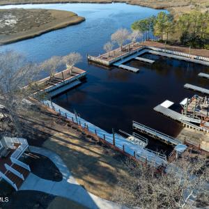 Winding River Amenities MLS-12