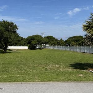 Photo #2 of 100 Ocean Bluff, Indian Beach, NC 0.3 acres