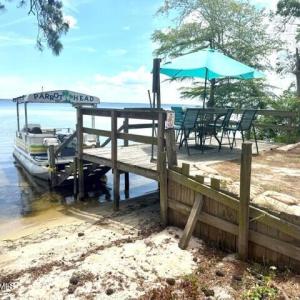 Photo #4 of Lt 284-288 Near 250 Waccamaw Sh Road, Lake Waccamaw, NC 0.4 acres