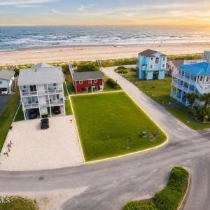Photo #1 of 296 Mccray, Holden Beach, NC 0.1 acres