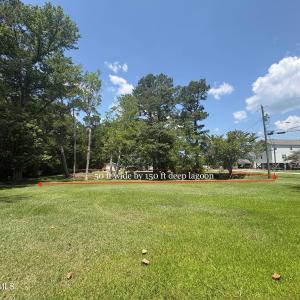 Photo #4 of Near 2072 Waccamaw Shores, Lake Waccamaw, NC 0.4 acres