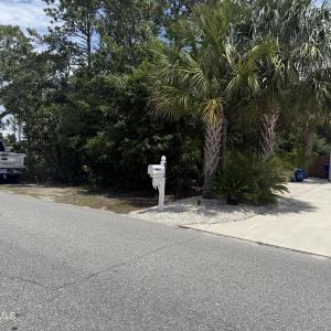 Photo #1 of 918 Old Dow, Carolina Beach, NC 0.1 acres