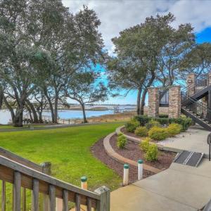 030-Final Lake Pointe Dr GIS Lot 2170011