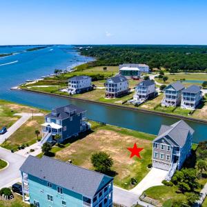 Photo #1 of 329 Oxton, Newport, NC 0.2 acres