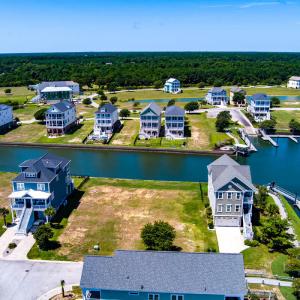 Photo #3 of 329 Oxton, Newport, NC 0.2 acres