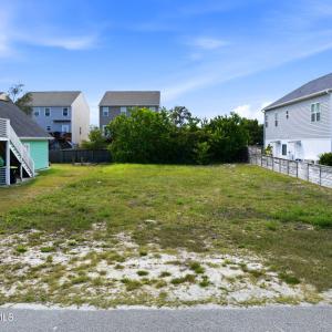 Photo #2 of 817 Kenneth, Carolina Beach, NC 0.1 acres