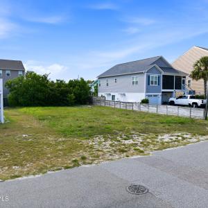 Photo #4 of 817 Kenneth, Carolina Beach, NC 0.1 acres
