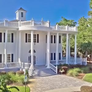 Grande Manor House