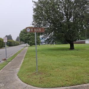 Photo #2 of Lot 1 Main West, Washington, NC 0.1 acres