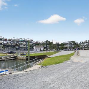 Scotts Hill Marina