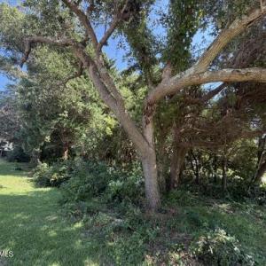 Photo #4 of 106 Mimosa, Pine Knoll Shores, NC 0.3 acres