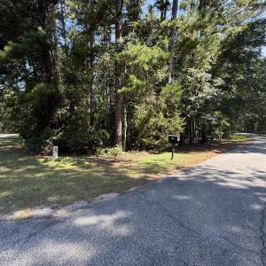 Photo #2 of 3-17 Bay Circle, McCormick, SC 0.3 acres