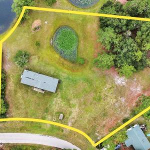 877 Cambridge Road lot lines