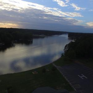 Beautiful Lake Royale!